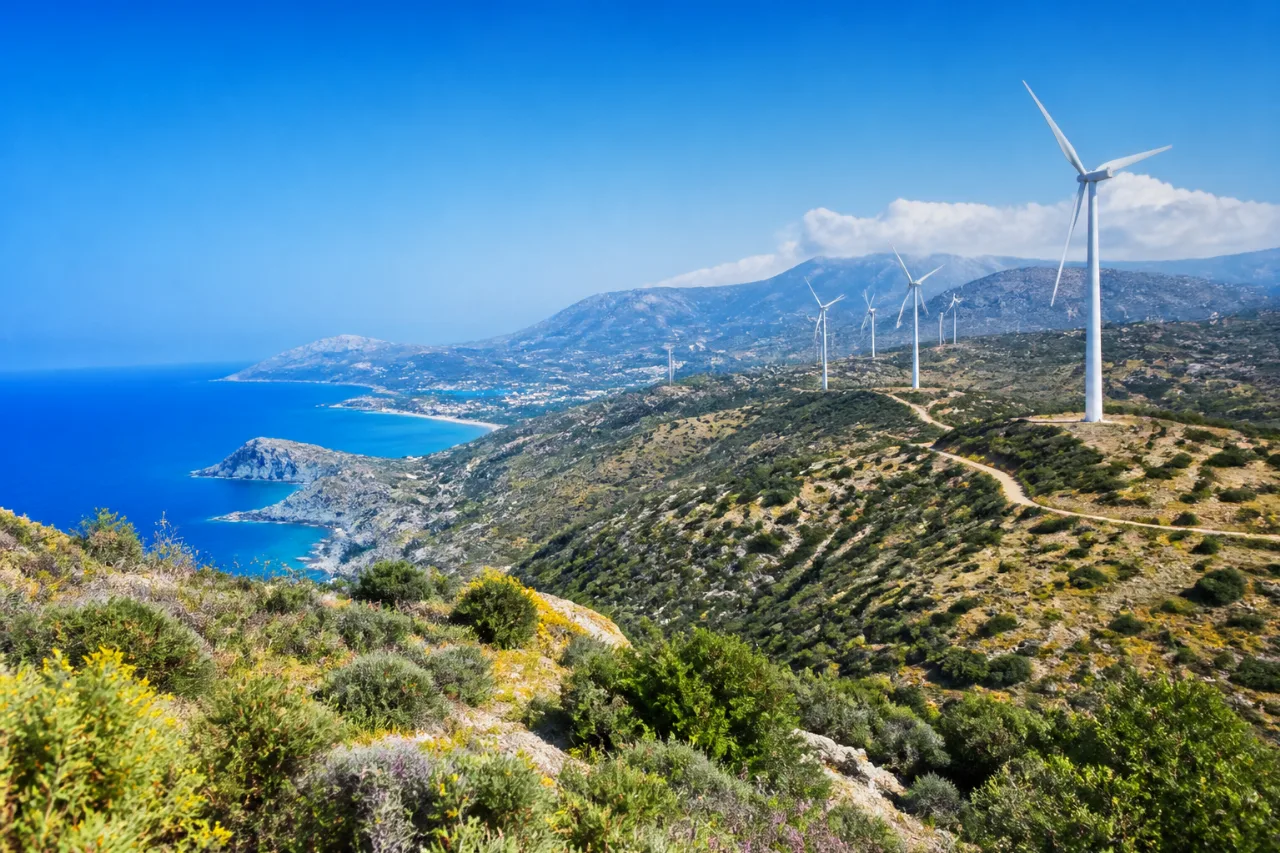 Στη Βουλή το σχέδιο για 47 ανεμογεννήτριες στο Ρέθυμνο: ερωτήματα για Natura και όφελος
