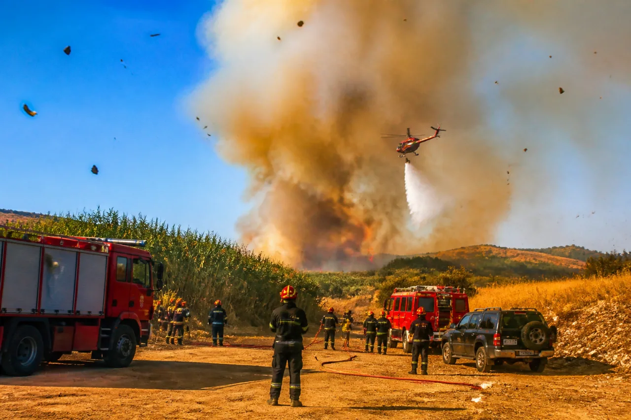 Φωτιά στην Ίνι: ισχυρή επιχείρηση πυρόσβεσης στο Ηράκλειο