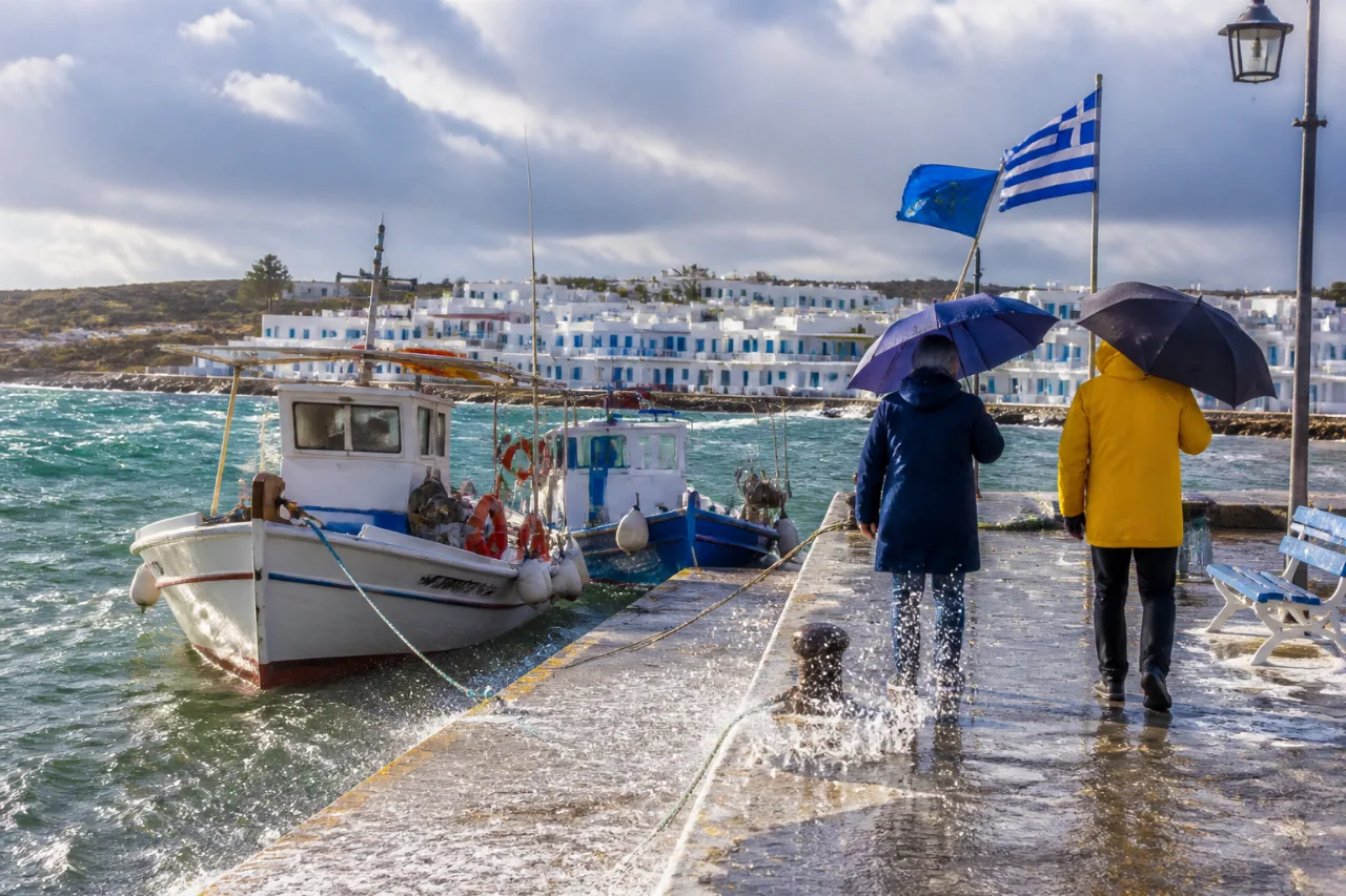 Πρόσκαιρη μεταβολή: βροχές και καταιγίδες σε μεγάλο μέρος της χώρας — μικρή πτώση θερμοκρασίας