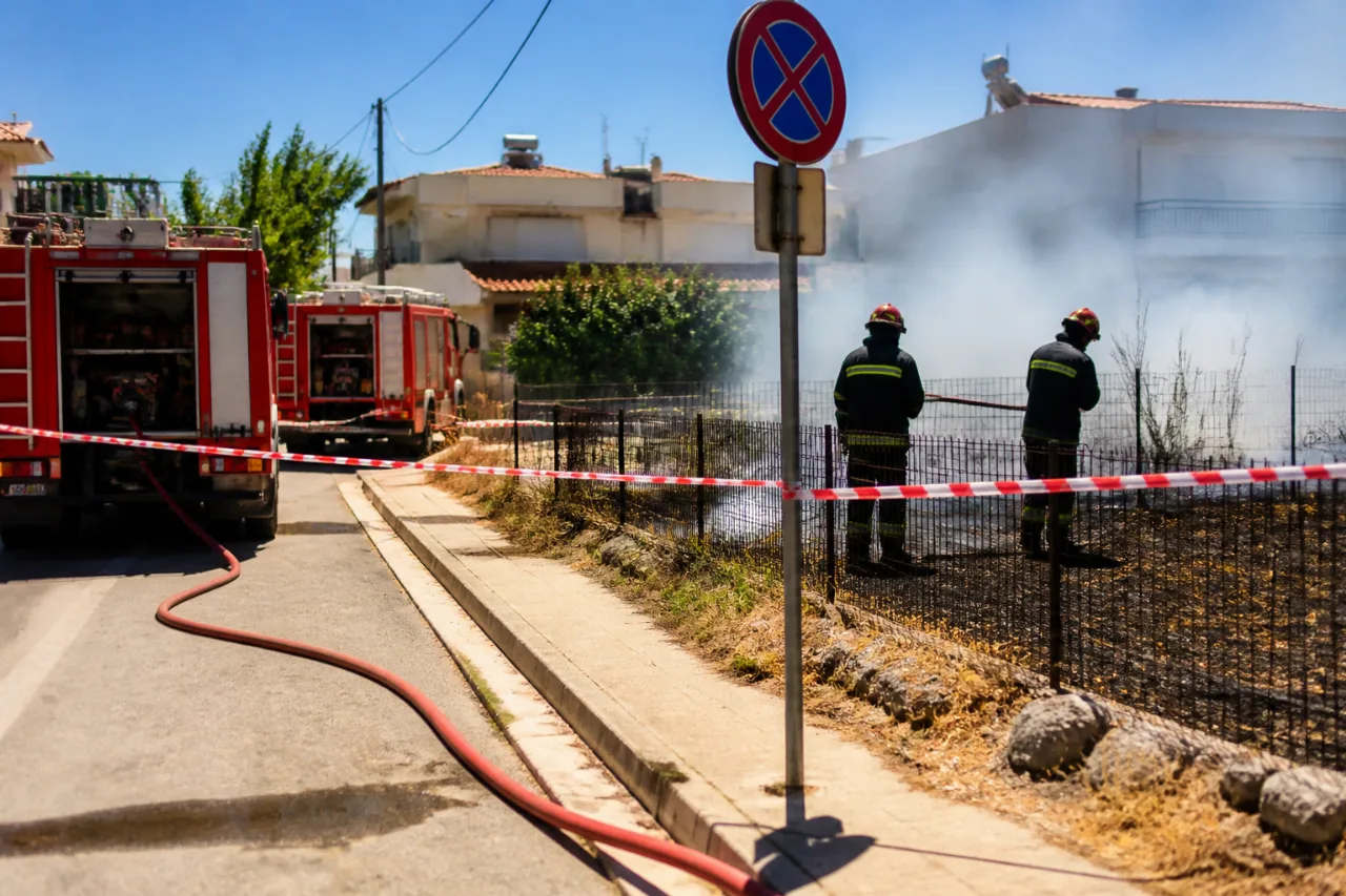 Λεχαινά: Ταχεία επέμβαση έσβησε φωτιά σε οικόπεδο στην οδό Μαστροβασίλη